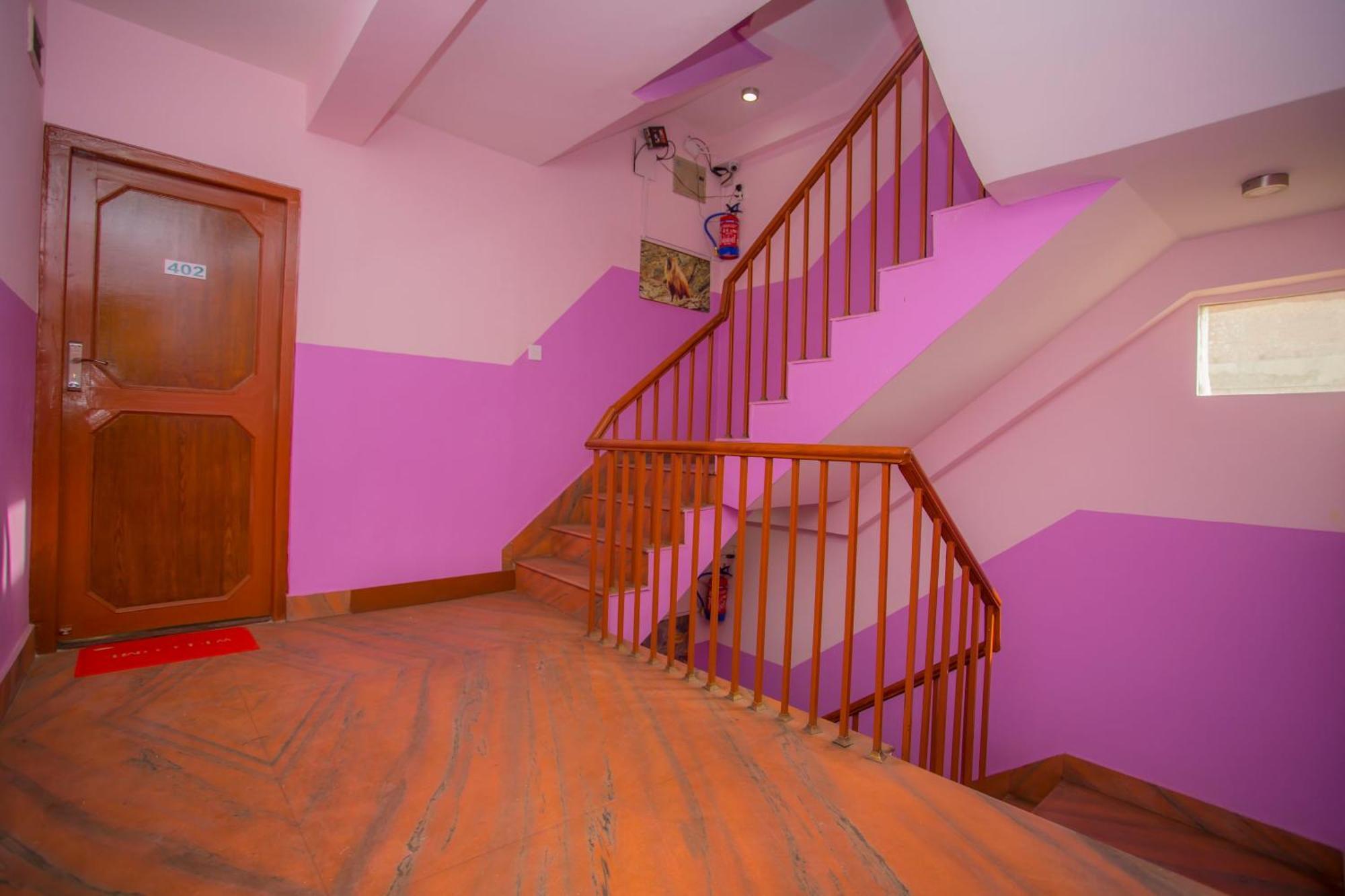 OYO 297 Hotel Aayam Katmandu Dış mekan fotoğraf