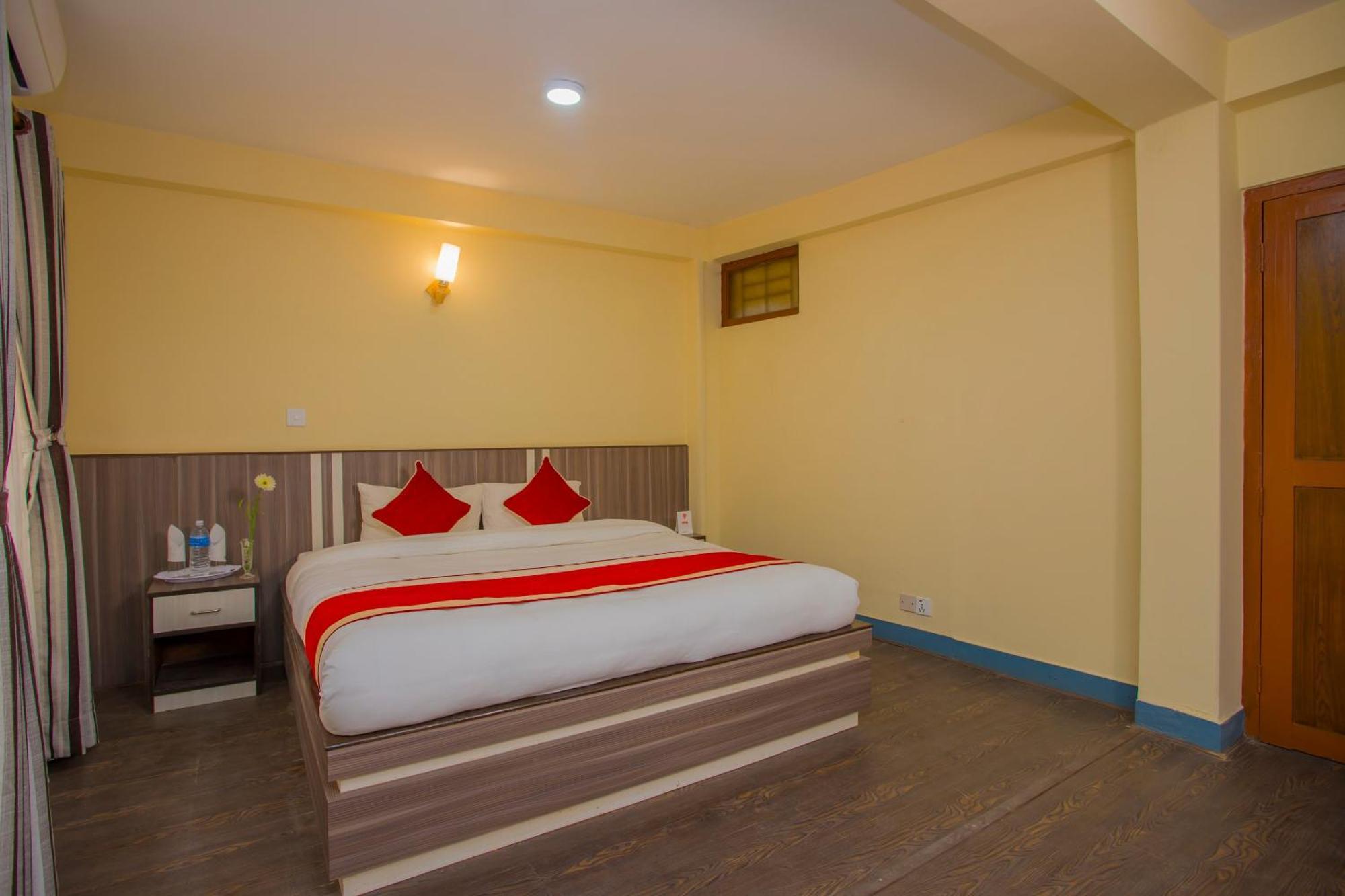 OYO 297 Hotel Aayam Katmandu Dış mekan fotoğraf